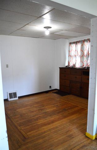 525 Owen Street, Saginaw, MI 48607
