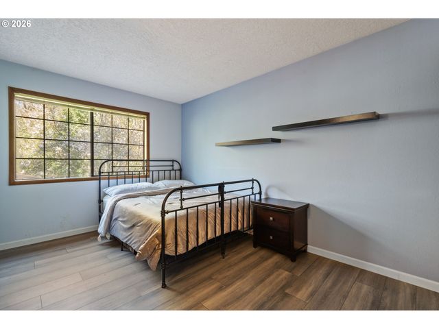 17019 Sw RIVENDELL Dr, Portland, OR 97224