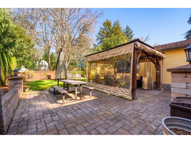 17019 Sw RIVENDELL Dr, Portland, OR 97224