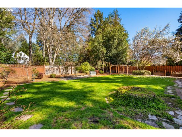 17019 Sw RIVENDELL Dr, Portland, OR 97224