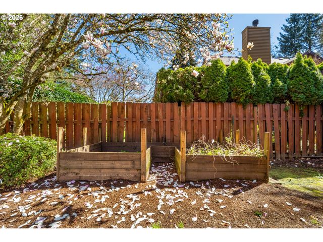 17019 Sw RIVENDELL Dr, Portland, OR 97224