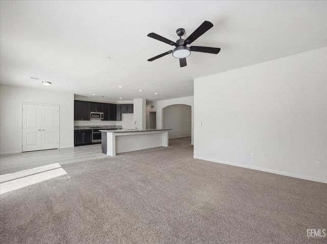 6507 Sunchase Drive, Bakersfield, CA 93313