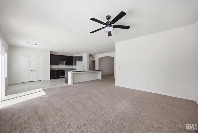 6507 Sunchase Drive, Bakersfield, CA 93313