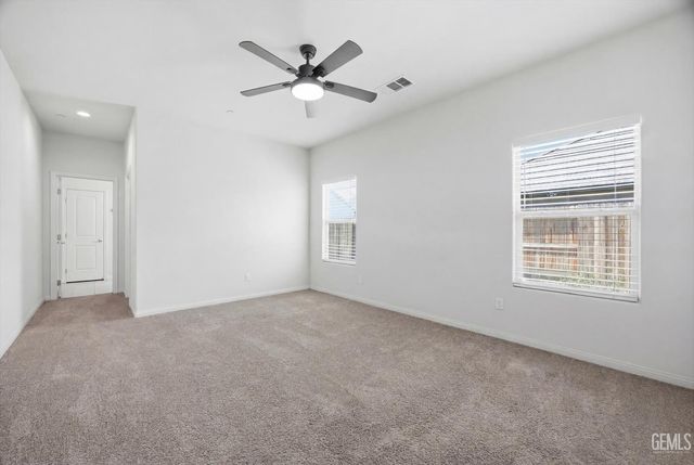 6507 Sunchase Drive, Bakersfield, CA 93313