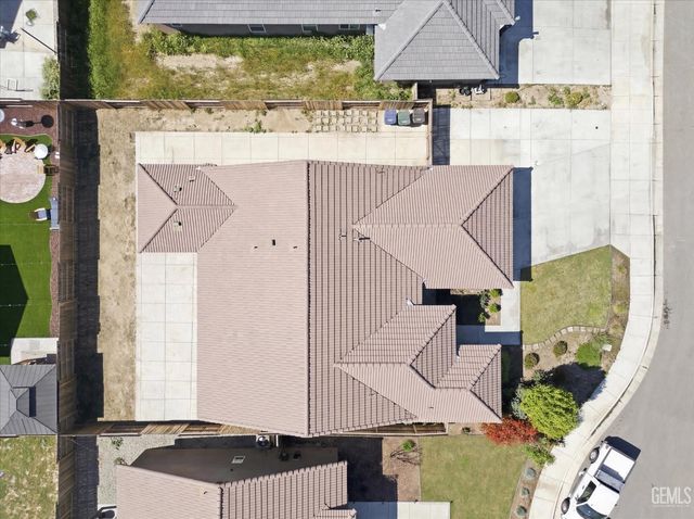 6507 Sunchase Drive, Bakersfield, CA 93313