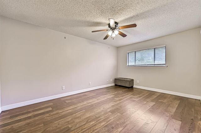 7106 N Holiday Drive 7106, Galveston, TX 77550