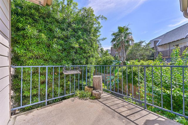 7106 N Holiday Drive 7106, Galveston, TX 77550