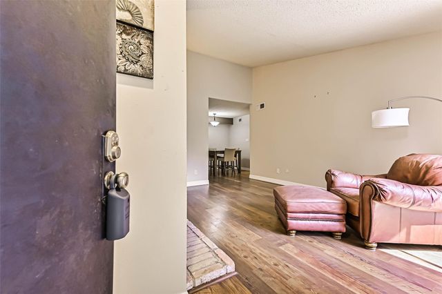 7106 N Holiday Drive 7106, Galveston, TX 77550