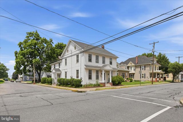 101 E LINCOLN AVE, Lititz, PA 17543