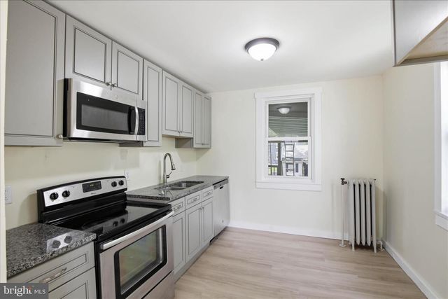101 E LINCOLN AVE, Lititz, PA 17543