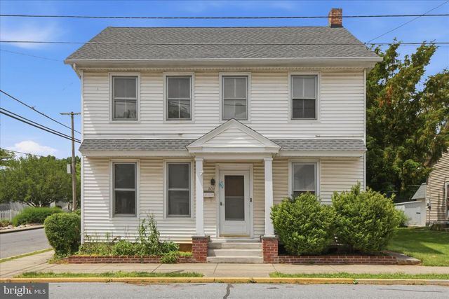 101 E LINCOLN AVE, Lititz, PA 17543