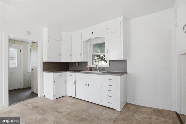 101 E LINCOLN AVE, Lititz, PA 17543