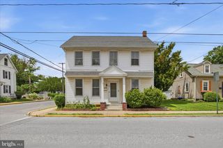 101 E LINCOLN AVE, Lititz, PA 17543