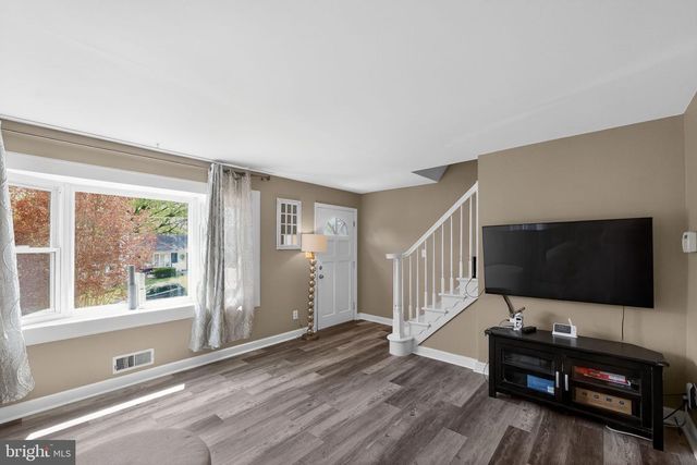 1824 BRIARCLIFF RD, Parkville, MD 21234
