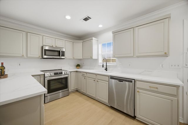 709 Sherman Street, Rockwall, TX 75087