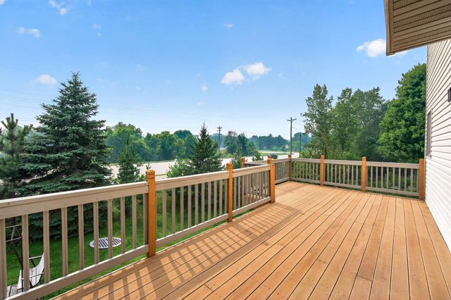 19408 Albany Court NW, Elk River, MN 55330
