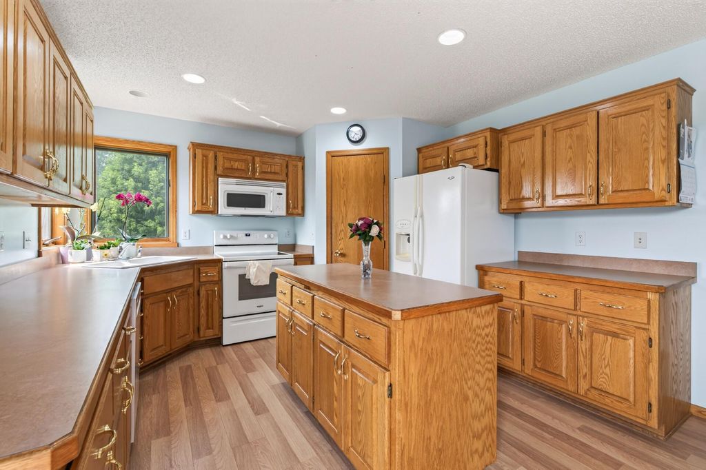 19408 Albany Court NW, Elk River, MN 55330 — photo 4