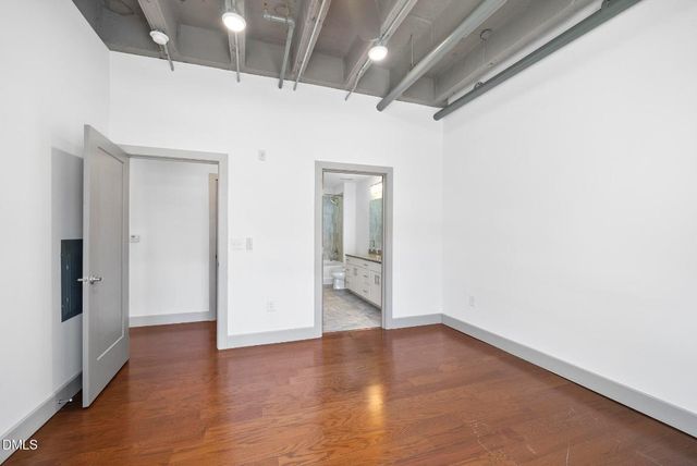 1300 Saint Marys Street 207, Raleigh, NC 27605