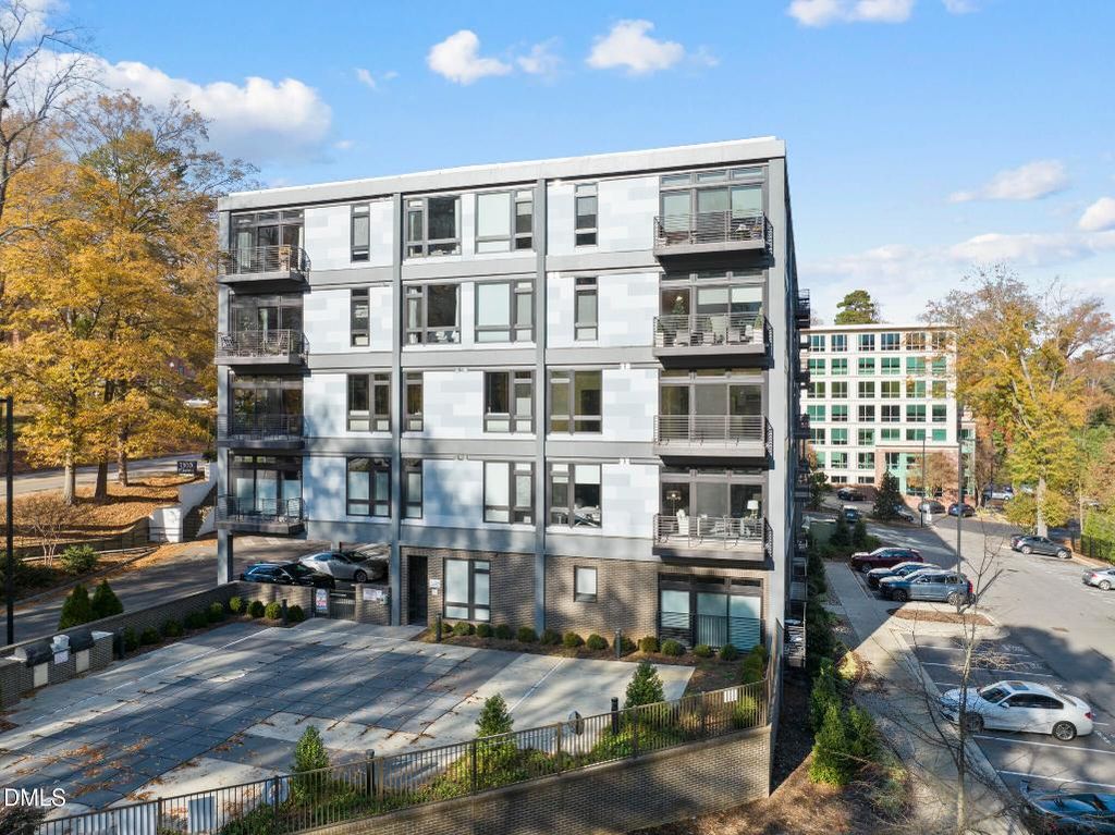 1300 Saint Marys Street 207, Raleigh, NC 27605