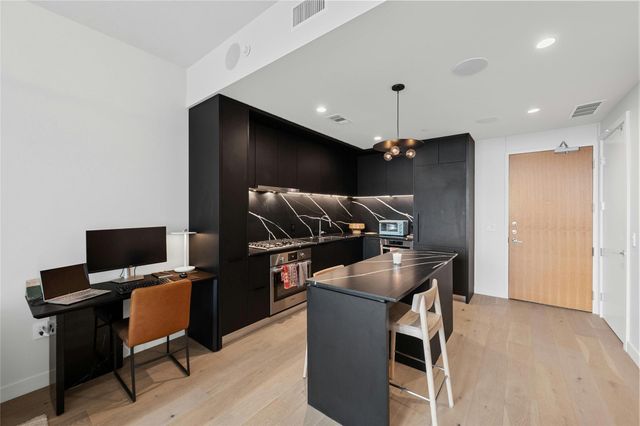 44 East Ave 1504, Austin, TX 78701