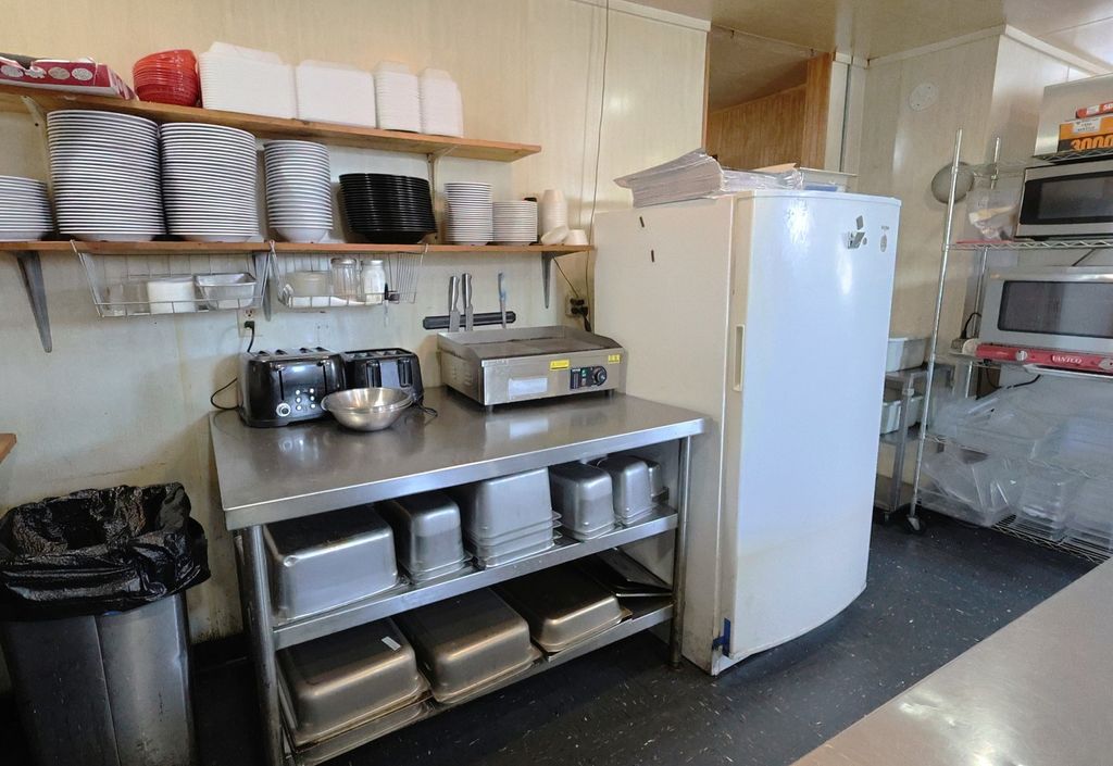 Image 19 of property listing at 204 S Main Street, Iuka, IL 62849