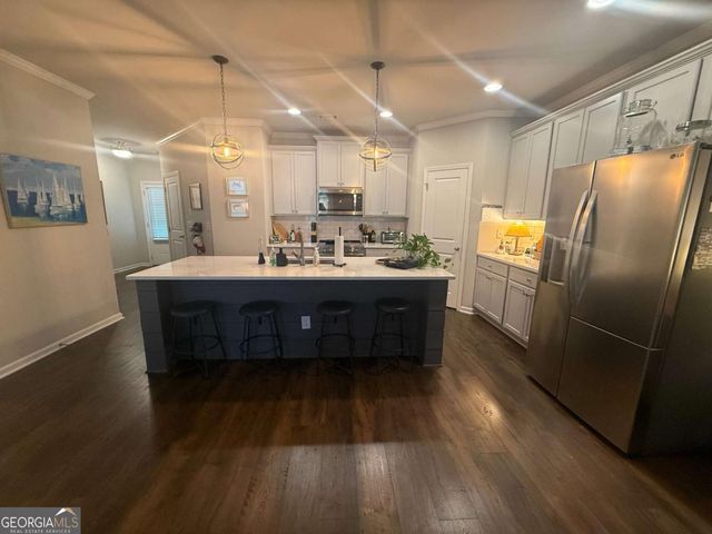 5639 Parkview Lane, Flowery Branch, GA 30542