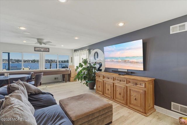 32 Cove Road W, Bayville, NJ 08721