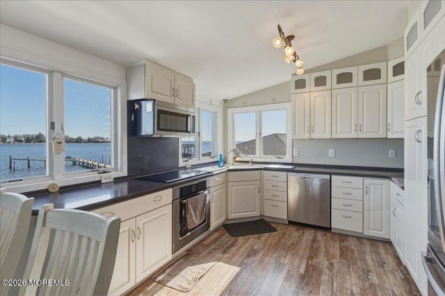 32 Cove Road W, Bayville, NJ 08721