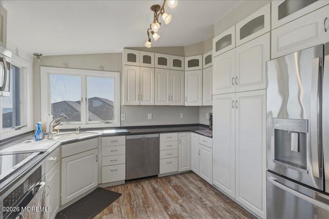 32 Cove Road W, Bayville, NJ 08721