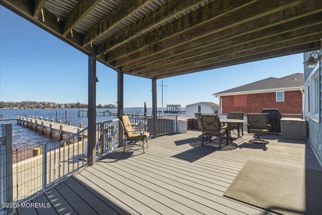 32 Cove Road W, Bayville, NJ 08721