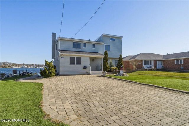 32 Cove Road W, Bayville, NJ 08721