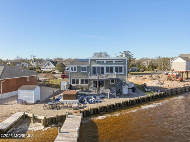32 Cove Road W, Bayville, NJ 08721
