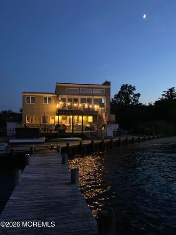 32 Cove Road W, Bayville, NJ 08721