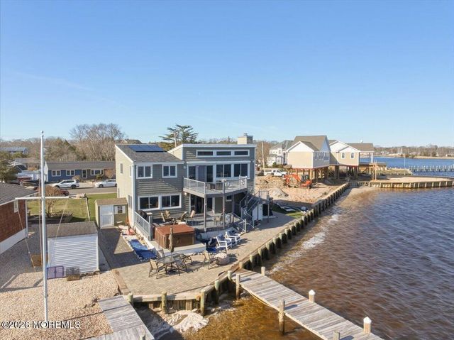 32 Cove Road W, Bayville, NJ 08721