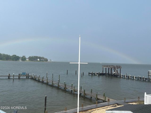 32 Cove Road W, Bayville, NJ 08721