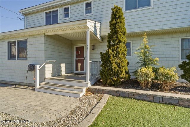 32 Cove Road W, Bayville, NJ 08721