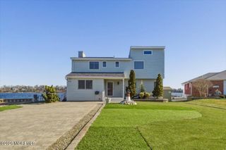 32 Cove Road W, Bayville, NJ 08721
