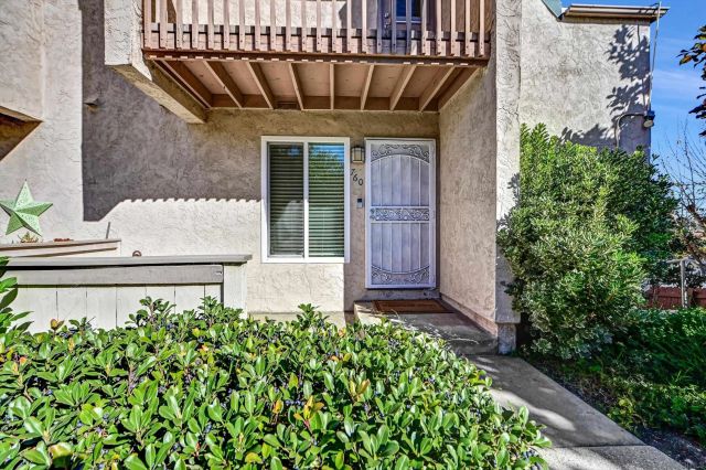 760 Silver Dr, Vista, CA 92083