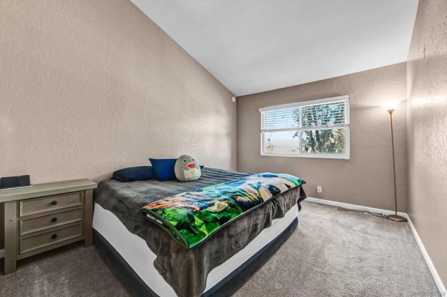 760 Silver Dr, Vista, CA 92083