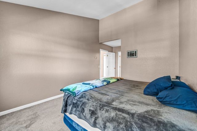 760 Silver Dr, Vista, CA 92083