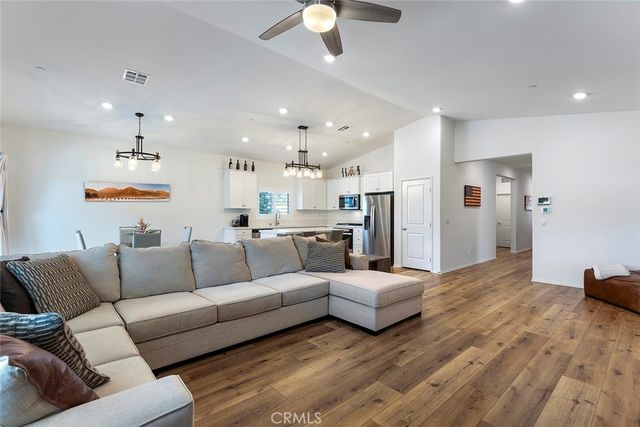 31228 Scrub Jay, Winchester, CA 92596