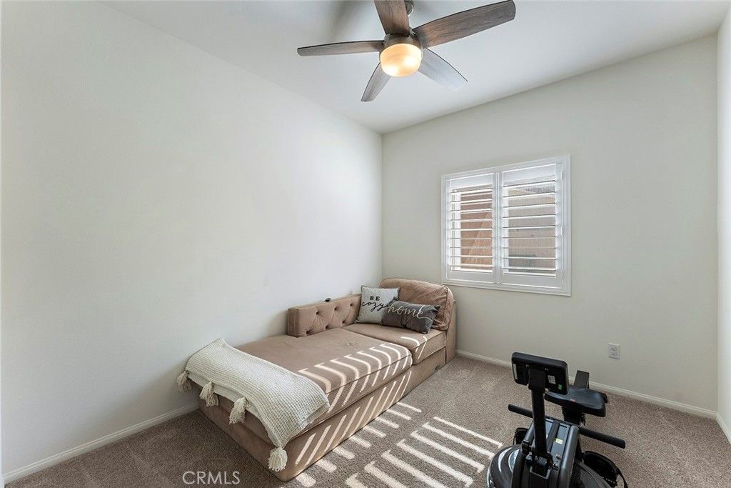 Image 11 of property listing at 31228 Scrub Jay, Winchester, CA 92596