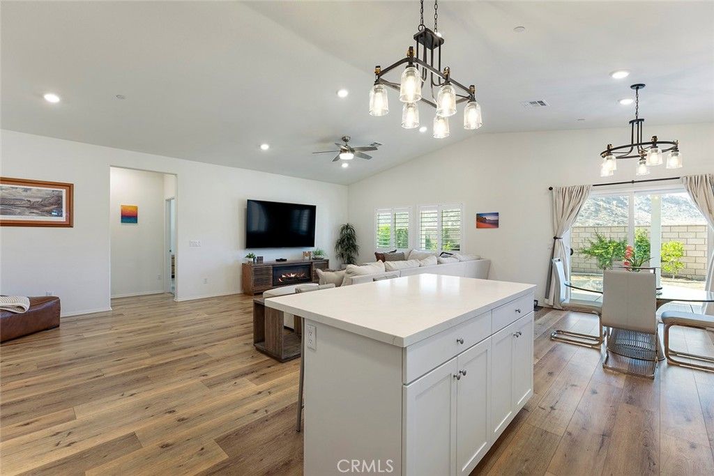 Image 20 of property listing at 31228 Scrub Jay, Winchester, CA 92596