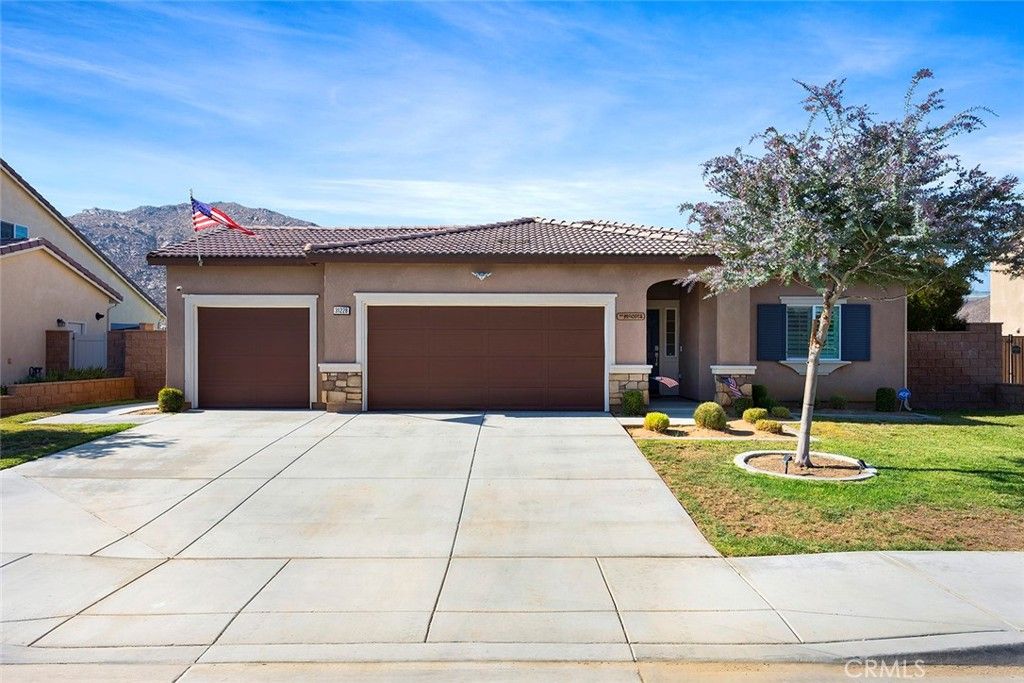 Image 43 of property listing at 31228 Scrub Jay, Winchester, CA 92596