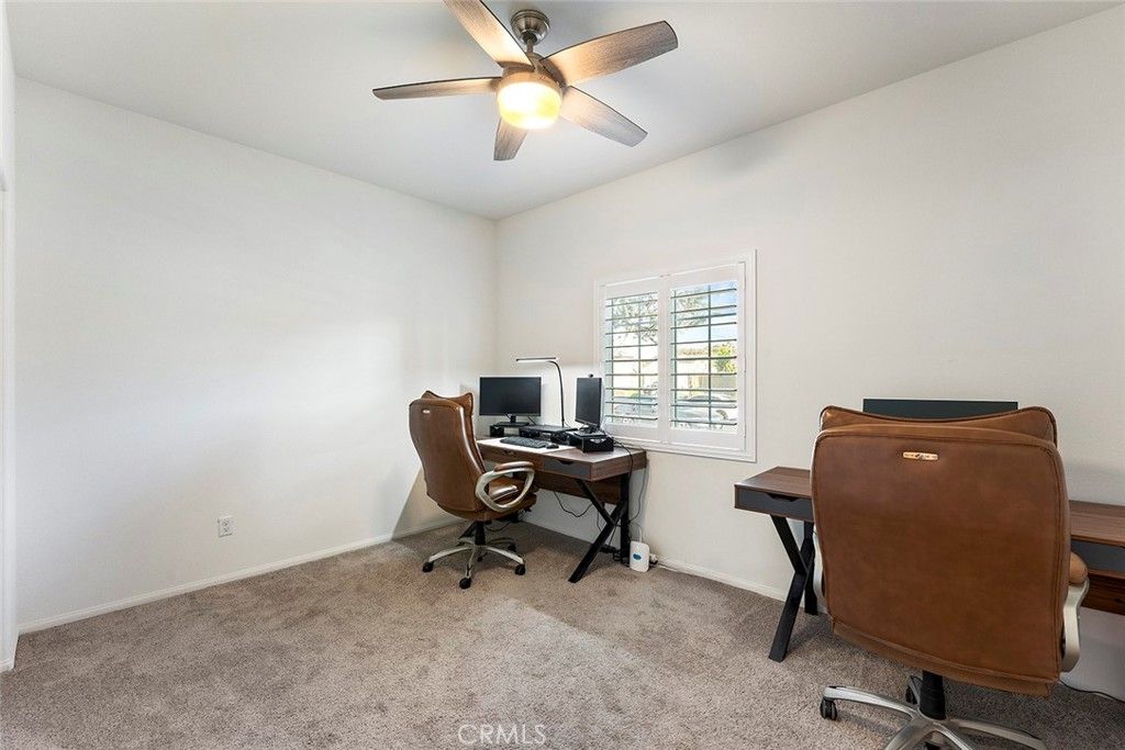 Image 7 of property listing at 31228 Scrub Jay, Winchester, CA 92596
