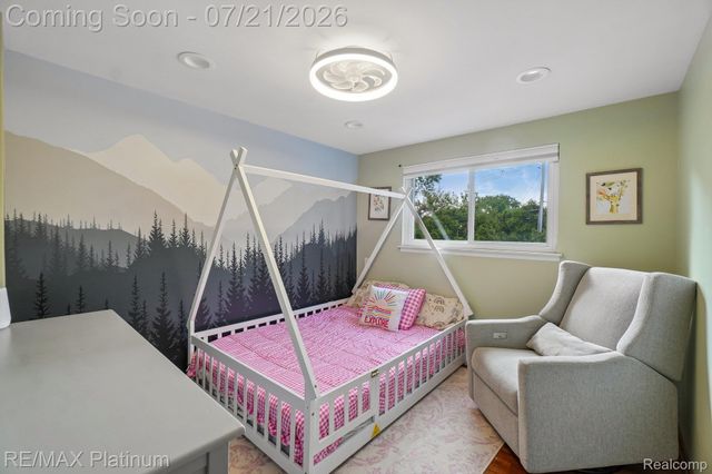 981 Shenandoah Court, Clawson, MI 48017