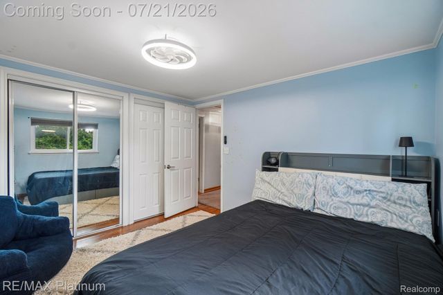 981 Shenandoah Court, Clawson, MI 48017