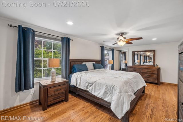 981 Shenandoah Court, Clawson, MI 48017