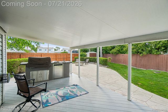 981 Shenandoah Court, Clawson, MI 48017