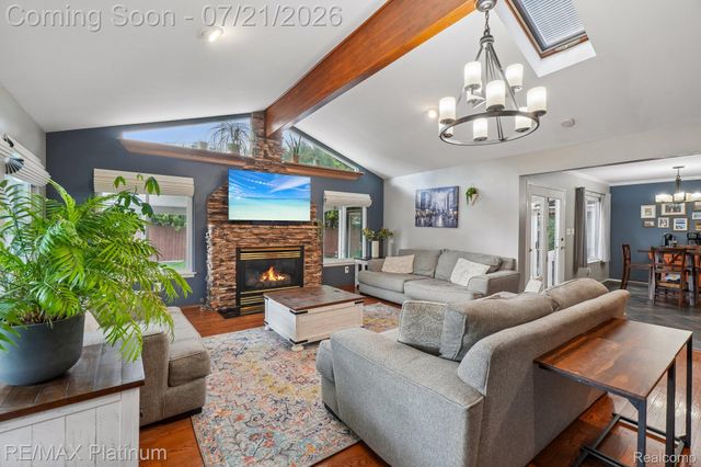981 Shenandoah Court, Clawson, MI 48017